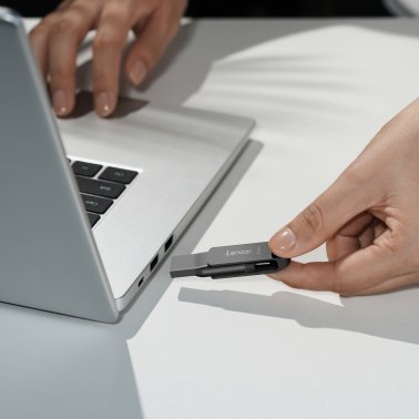 Lexar® JumpDrive® D400 USB 3.2 Gen 1 Dual Drive with USB-C® and USB-A Connectors (512 GB)