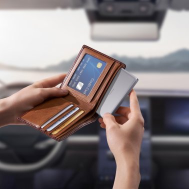 【ほぼ未使用】TORRAS MiniMag Power Bank Ultimate Slim MiniMag 5000mAh Wireless Power Bank | TORRAS