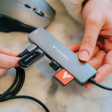 Verbatim® Plectra USB-C® Flash Drive, Black (64 GB)